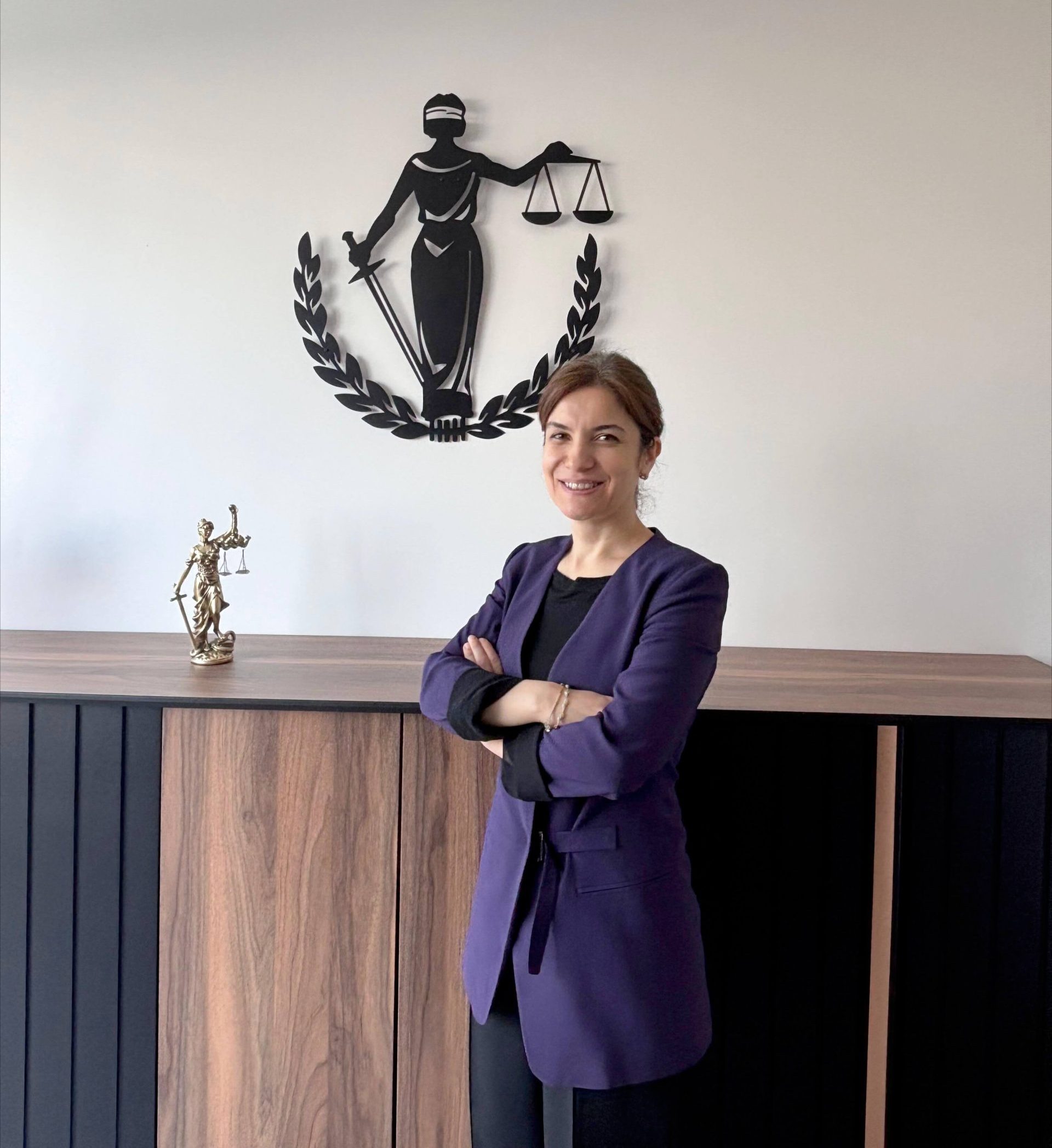 Anasayfa 1 Sueda Kadioglu 01 tinified scaled e1760790951630